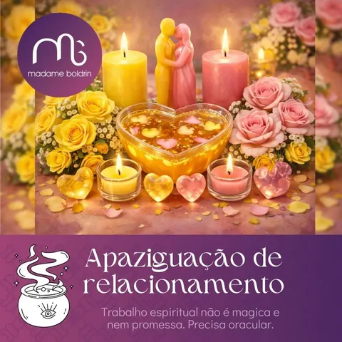 Velas de casal entre flores amarelas e rosas para a apaziguação de relacionamento